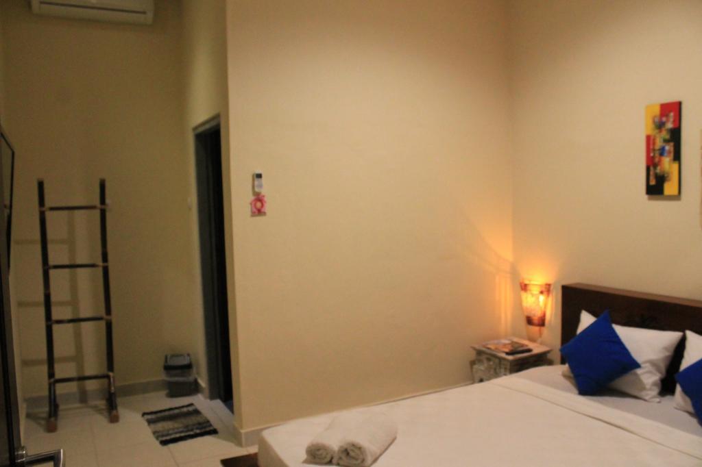 Chillin Kuta Homestay Extérieur photo