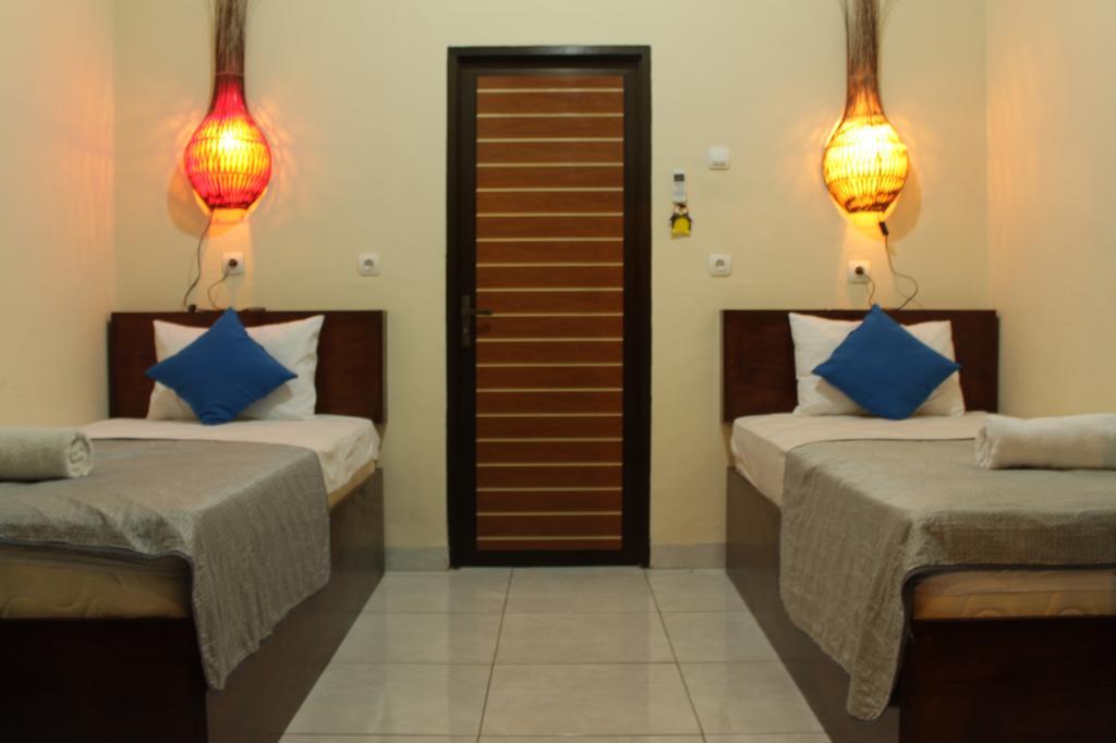 Chillin Kuta Homestay Extérieur photo